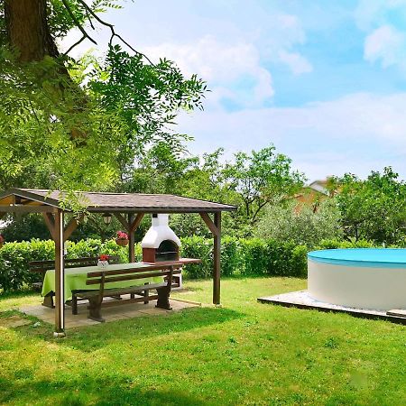 Holiday Home Sara - Prc136 By Interhome Porec Bagian luar foto